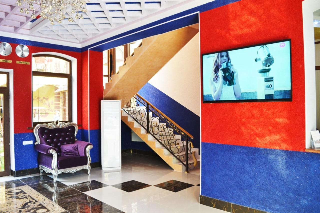 Shohkand Hotel Chkalovsk Eksteriør billede