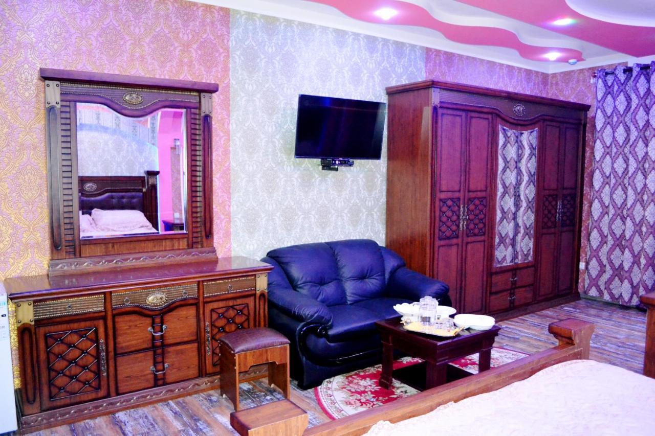 Shohkand Hotel Chkalovsk Eksteriør billede