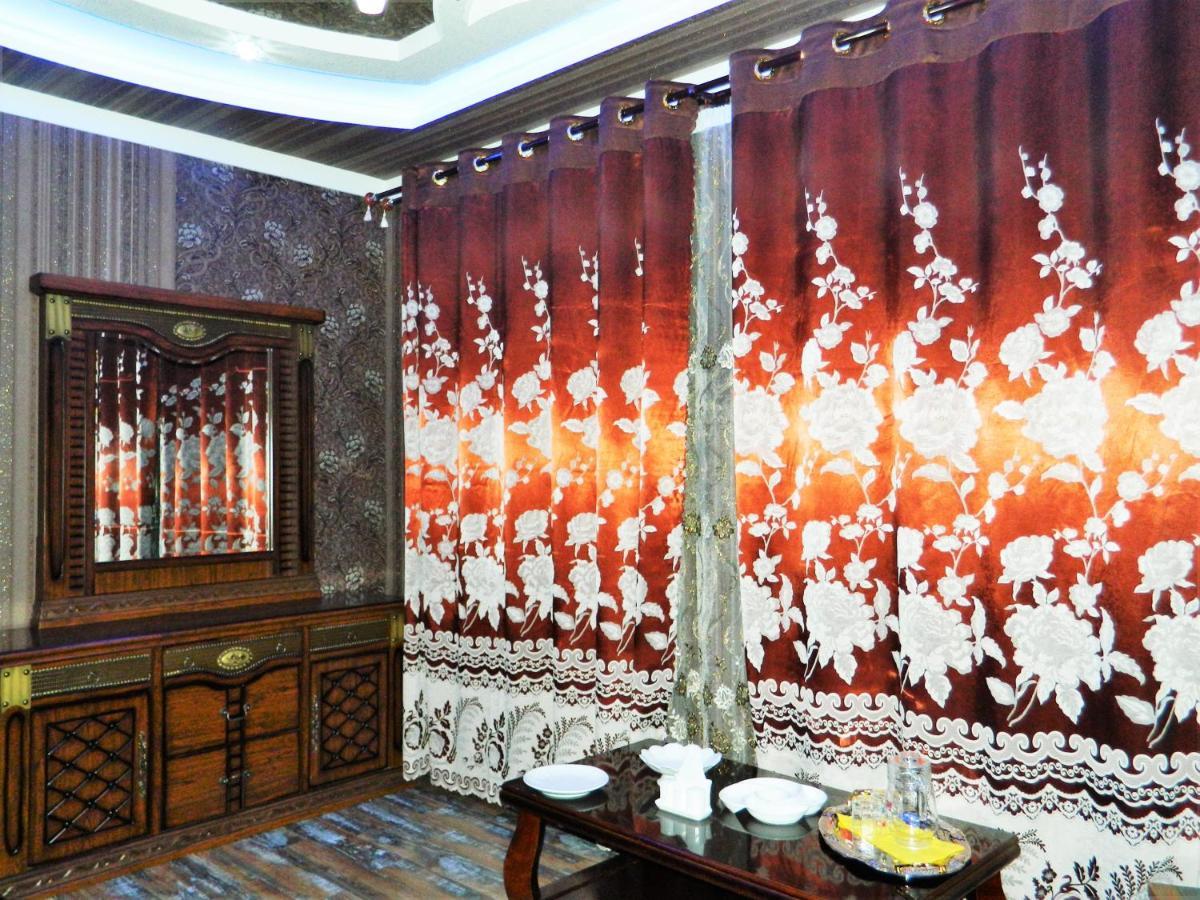 Shohkand Hotel Chkalovsk Eksteriør billede